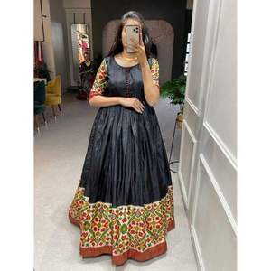 Exclusivo última tendencia nueva llegada vestido de seda Dola de alta calidad con fabricante de trabajo de lámina de Surat a precio mayorista - Product Image 3
