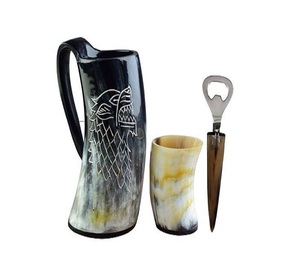 Taza de cuerno para beber de vikingos grande hecha a mano con técnica pulida, estilo Animal Original, toque náutico con base de madera - Product Image 5