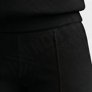 Conjunto de Dos Piezas de Ropa Urbana con Logotipo Personalizado, Pantalones Cortos Acampanados para Mujer, Pantalones Deportivos de Algodón 100% Ecológicos - Product Image 5