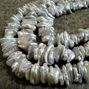 Nugget de forma libre de perla gris natural, cuentas de tamaño de 13 a 20mm, hebra de 8 pulgadas de largo, fabricación de joyas, cuentas de piedras preciosas - Product Image 1