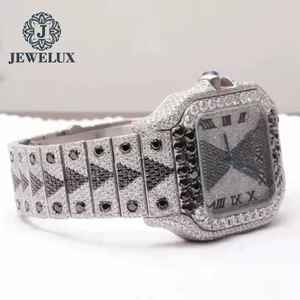 Montre élégante à quartz noir et blanc glacé, bracelet en acier inoxydable de style mécanique de luxe avec cadran en diamant moissanite - Product Image 5