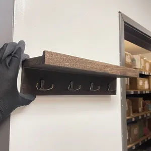 ชั้นวางของติดผนังไม้ 2 ชิ้น พร้อมตะขอแขวนกุญแจ ชั้นวางของตกแต่งบ้านอย่างมีสไตล์ - Product Image 6