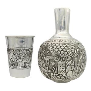 Surahi de Latón Puro Vintage de Alta Calidad con Grabado y Acabado Pulido para Uso en la Cocina, Artículo de Cocina Árabe Antiguo - Product Image 1