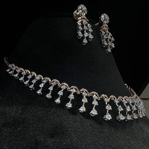 Ensemble collier en or 14K avec diamants naturels Bijoux de luxe élégants pour femmes - Product Image 5