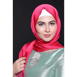 Robes de cocktail fuchsia et perles - Product Image 1