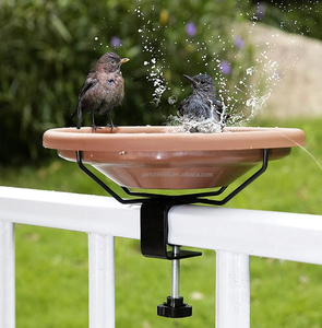 Baño para pájaros de metal para jardín con pedestal, baño para pájaros clásico para exteriores acabado a prueba de herrumbre baño decorativo para pájaros disponible a precio mayorista - Product Image 4