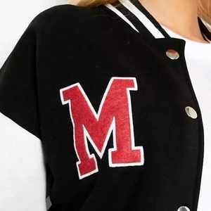 Nuevas chaquetas de tendencia para mujer, ajuste a medida, logotipos personalizados y combinaciones de colores vibrantes, chaqueta universitaria Premium para mujer - Product Image 5