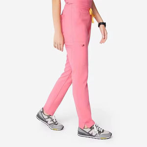 Ensemble d'uniformes médicaux haut de gamme pour hôpital, pantalon de jogging et haut à manches courtes et col en V pour femme, personnalisable avec logo - Product Image 3