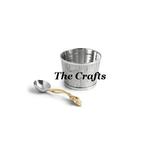 Cubo de hielo de color plata de aluminio con cuchara Cubo de hielo de forma redonda de la mejor calidad para uso doméstico en hoteles - Product Image 1