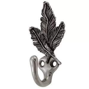 Diseño de hoja Europea Acabado antiguo Acabado Decoración de pared de lujo Ropa Colgando ganchos de metal - Product Image 2