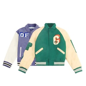 Chaqueta de Invierno de Felpa con Parches Negros y Blancos con Logotipo Bordado Personalizado OEM, Chaqueta Universitaria para Hombre - Product Image 6