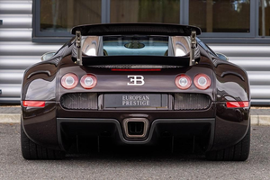 Voitures de sport d'occasion Bu Ga Tti, conduite à gauche, sièges en cuir, caméra arrière, phares au xénon, écran tactile, 5 places, modèle 2024, Euro IV US - Product Image 4