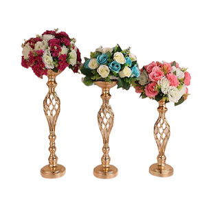 Juego de 2 Centros de Mesa de Latón Color Dorado, Diseño Clásico, Tamaño Personalizado, Centro de Mesa para Decoración de Bodas Especiales - Product Image 4