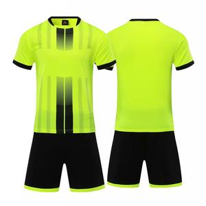 Conjunto de uniforme de fútbol personalizable de alta calidad, logotipo gratis, fabricante de camisetas de fútbol en blanco, nombre del equipo, inclusión, ropa de fútbol personalizada - Product Image 1