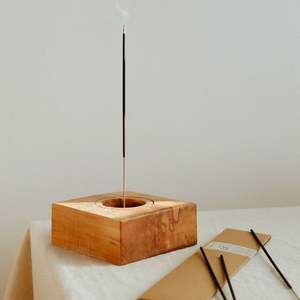 Good Quality Luxury Handcrafted Wooden Bakhoor <b>Burner</b> for Living Room or Bedroom and Gifting Purpose for Worldwide Supply - Product Image 1