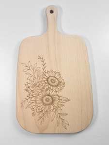 Planche à découper et plateau de service en bois - Durable, lavable au lave-vaisselle - Product Image 4