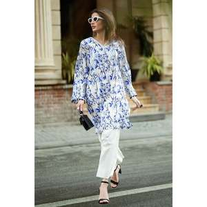 Conjunto de Dos Piezas de Chifón con Estampado de Ondas Blancas para Mujer, Estilo Casual, Primavera/Verano, Shorts - Product Image 3