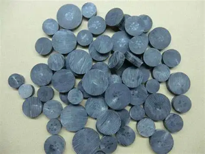 Boutons à bascule en corne de buffle écologiques, modernes, faits à la main et polis pour la vente de vestes, pulls, blazers et vêtements authentiques - Product Image 2