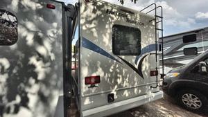 รถบ้านมือสอง ปี 2023 รุ่น Thor Freedom Traveler A30 สีเทา สหรัฐอเมริกา - Product Image 4