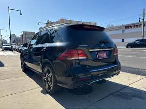 รถเมอร์เซเดส-เบนซ์ GL-Class AMG GLE 43 4MATIC ปี 2018 สภาพดี พวงมาลัยซ้าย มาตรฐานยูโร 4 5 ที่นั่ง นำเข้าจากสหรัฐอเมริกา - Product Image 4