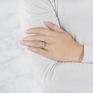 แหวนหมั้นเพชรโมอิสทรงโค้ง - Product Image 3