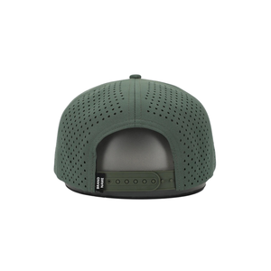 Casquette de golf OEM Performance avec trous respirants découpés au laser, fermeture snapback réglable, logo en caoutchouc personnalisé pour hommes et femmes - Product Image 5