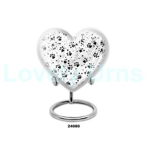 Urna de cremación con estampado de pata de corazón blanco de alta calidad para cenizas de mascotas urna de corazón grande decorativa con soporte y bolsa - Product Image 1