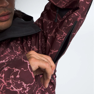 Chaqueta de esquí para hombre OEM con logotipo personalizado, tela aislante transpirable, impermeable, apta para ropa de nieve y servicios de etiqueta privada - Product Image 4