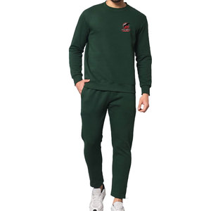 Trajes Deportivos para Hombre de Alta Calidad, Disponibles en Stock, para Uso en Exteriores - Product Image 1