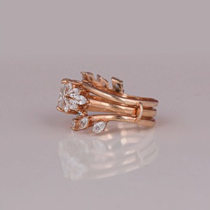 ชุดแหวนหมั้น1.6CT เพชรสดใสชุดแหวนเพชรด้านข้างตัดเพชรพร้อมด้วยชุบทองชุดแหวนแต่งงานสำหรับปลูกในห้องปฏิบัติการ - Product Image 4