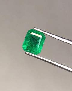 rich <b>green</b> NATURAL EMERALD OCTAGON CUT.BEAUTIFUL EMERALD FOR <b>JEWELLERY</b>. - Product Image 1