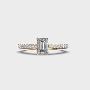 Bague de fiançailles romantique spéciale Journée de la Femme en or 18 carats avec diamant de laboratoire taille émeraude de 1,20 carat, élégante bague de mariage - Product Image 6