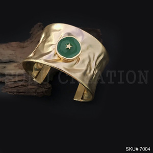 Vergoldete Big Handmade Green Sign of Star Designer Manschette und Armreif Armreif mit Messing und Knochen Armband für Großhandel Indien