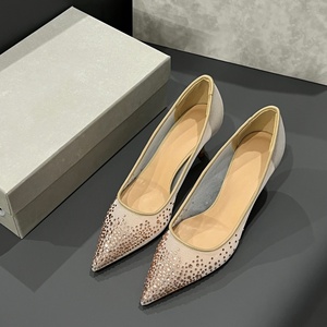 Escarpins italiens pour femmes à bout pointu avec design en maille transparente et chaussures habillées tendance - Product Image 3