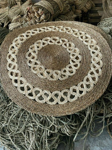 เสื่อหญ้าทะเลงานสานมือทรงกลมพรมธรรมชาติทนทานเป็นมิตรต่อสิ่งแวดล้อมสำหรับการตกแต่งบ้านในร่มกลางแจ้ง - Product Image 4