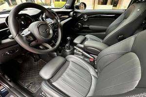 รถโค้ปเปอร์ เอส ฮาร์ดท็อป ปี 2024 สภาพดีเยี่ยม เกียร์ธรรมดา 6 สปีด พร้อมส่งมอบ - Product Image 3