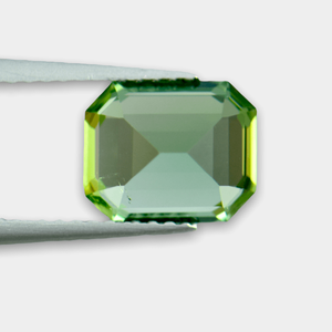 Turmalina Verde Natural de Corte Esmeralda Excelente de 2.54 CT, Sin Tratamiento, Proveniente de Afganistán, 18.6x7.5x5.5mm - Product Image 4