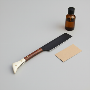 Navaja de Afeitar Recta de Acero Inoxidable, Negra, Mango de Madera, Hoja de Filo Plano, Funda de Cuero, Grado Industrial OEM, Ideal para Barberos - Product Image 6