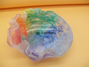 TradeByd Eco-Lover's Resin Angel Bowl Estética sostenible para el hogar hecha a mano con estilo - Product Image 4