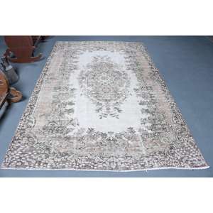 Alfombra Vintage, Alfombra Turca Grande de 5.6x8.6 pies, Alfombra de Lana Blanca con Estampado Animal - Product Image 1