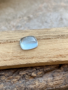 พลอยคาโบชองทรงเบาะพลอยสีฟ้าจากธรรมชาติมีความมันวาวแบบหลวมสำหรับทำเครื่องประดับ2.18กะรัต - Product Image 4