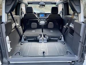 LUXURY RIDE 2021 Bronco Black Diamond, Transmisión Manual de 7 Velocidades, 4x4 Todoterreno - Product Image 2