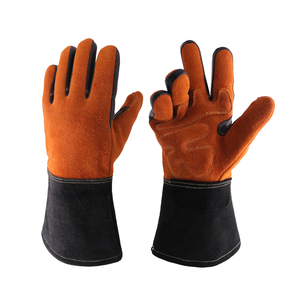 Gants de sport en cuir de vachette fendu de qualité supérieure résistant à la chaleur BBQ Grill Cheminée Tig Soudeur Gants de sécurité de soudage - Product Image 1