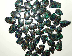 Meilleures ventes Cabochon de pierres précieuses en vrac Malachite naturelle cuivre Turquoise pour la fabrication de bijoux en Inde - Product Image 4