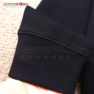 Sudadera de invierno con diamantes de imitación para hombre con estilo con estampado de letras brillantes tela polar diseño transpirable y detalle de bolsillo - Product Image 3