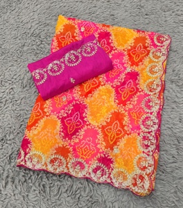 Sarees en soie semi-satinée de qualité supérieure banarasi avec tissage inspiré des Banaras sur tout le saree de Tasarika - Product Image 5