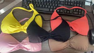 Sujetadores de gimnasio para entrenamiento con giro frontal con logotipo personalizado al por mayor, sujetadores deportivos acolchados con cuello Halter y espalda descubierta - Product Image 6