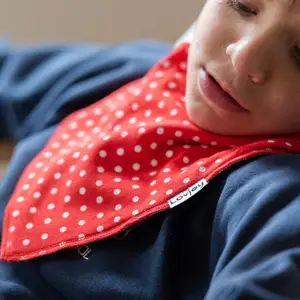 舒适耐用的围兜适合0-4岁儿童手帕流口水围兜100% 棉设计婴儿手工围兜批发供应商