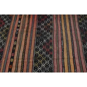 Tapis turc vintage, tapis de sol de 4,3 x 6,1 pieds, tapis kilim noir à motifs floraux - Product Image 5