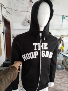 Sudadera con capucha con cremallera personalizada de color verde esmeralda con forro de satén logotipo personalizado y tamaño personalizado con bolsillos profundos en el dobladillo - Product Image 6